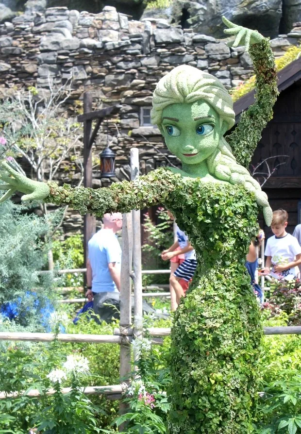 plant sculpture in the shape of Elsa