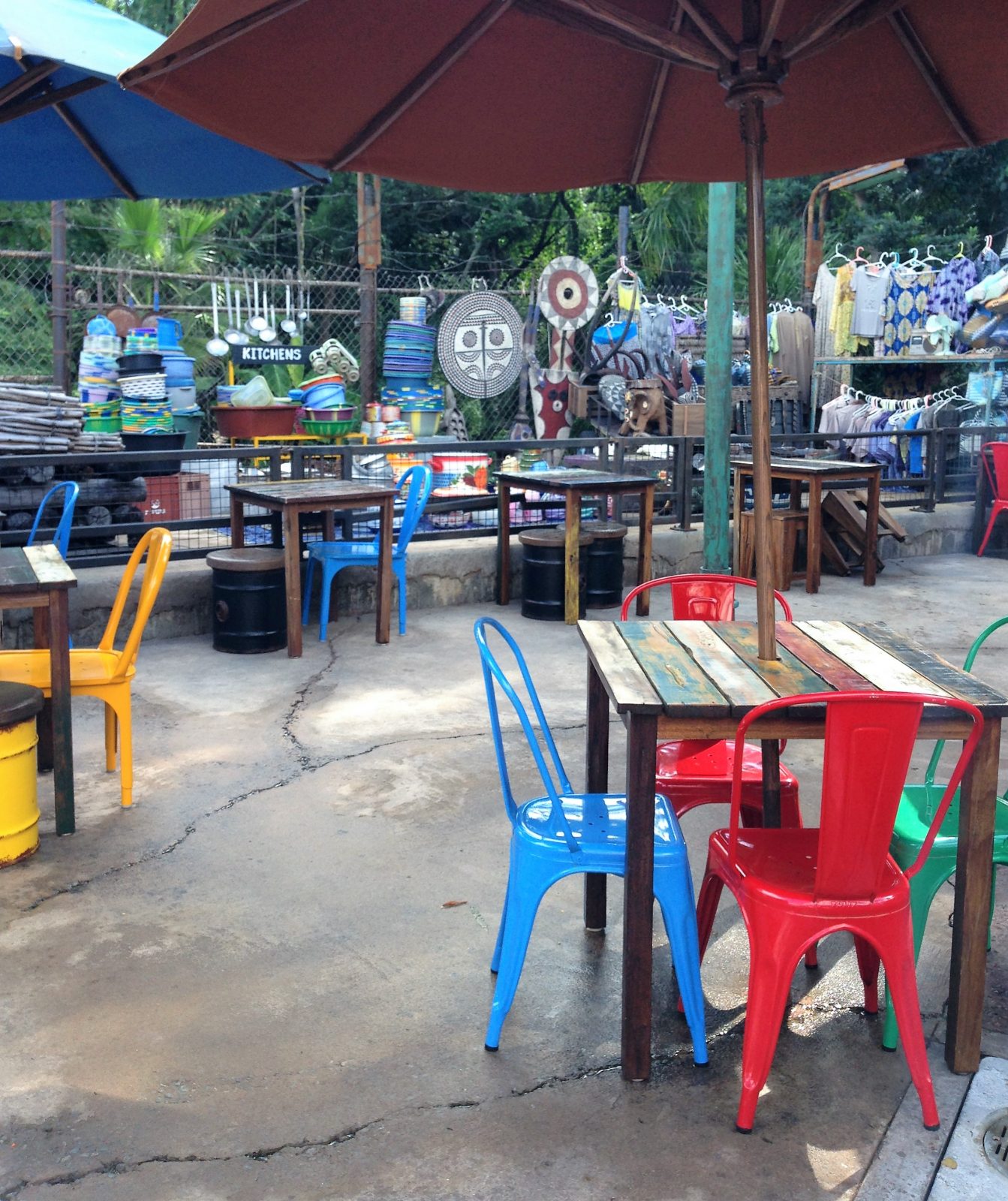 seating at harambe market - animal kingdom quick service