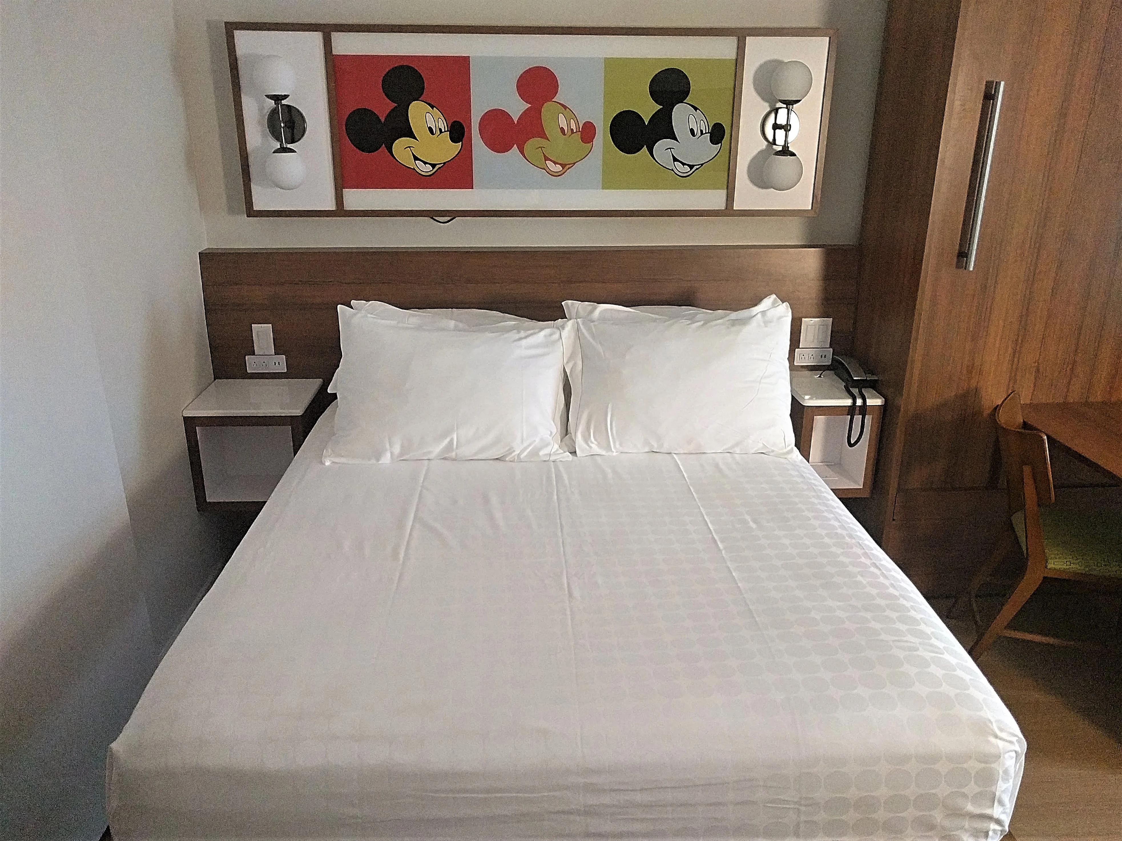 mickey mouse themed room at a disney value resort