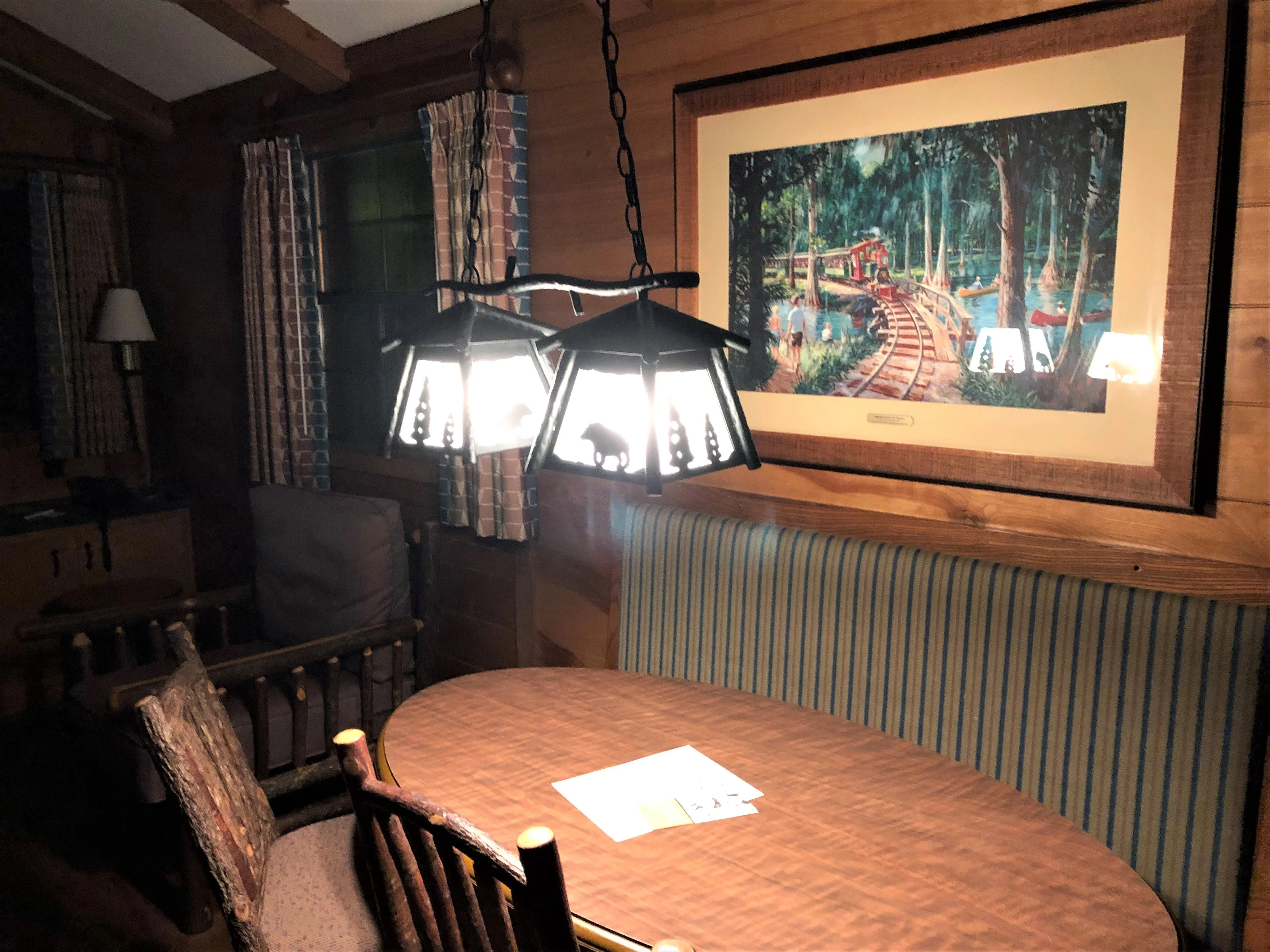 dining area in fort wilderness cabin