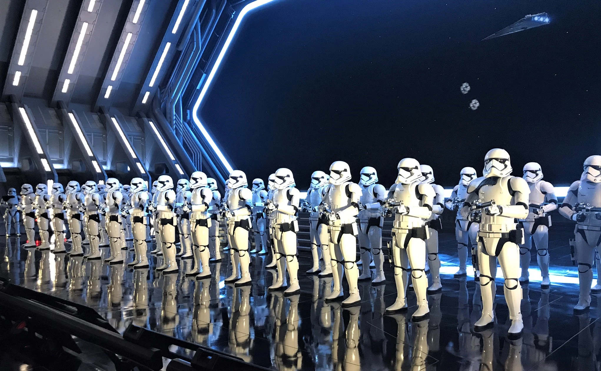 storm troopers at star wars rise of the resistance attraction