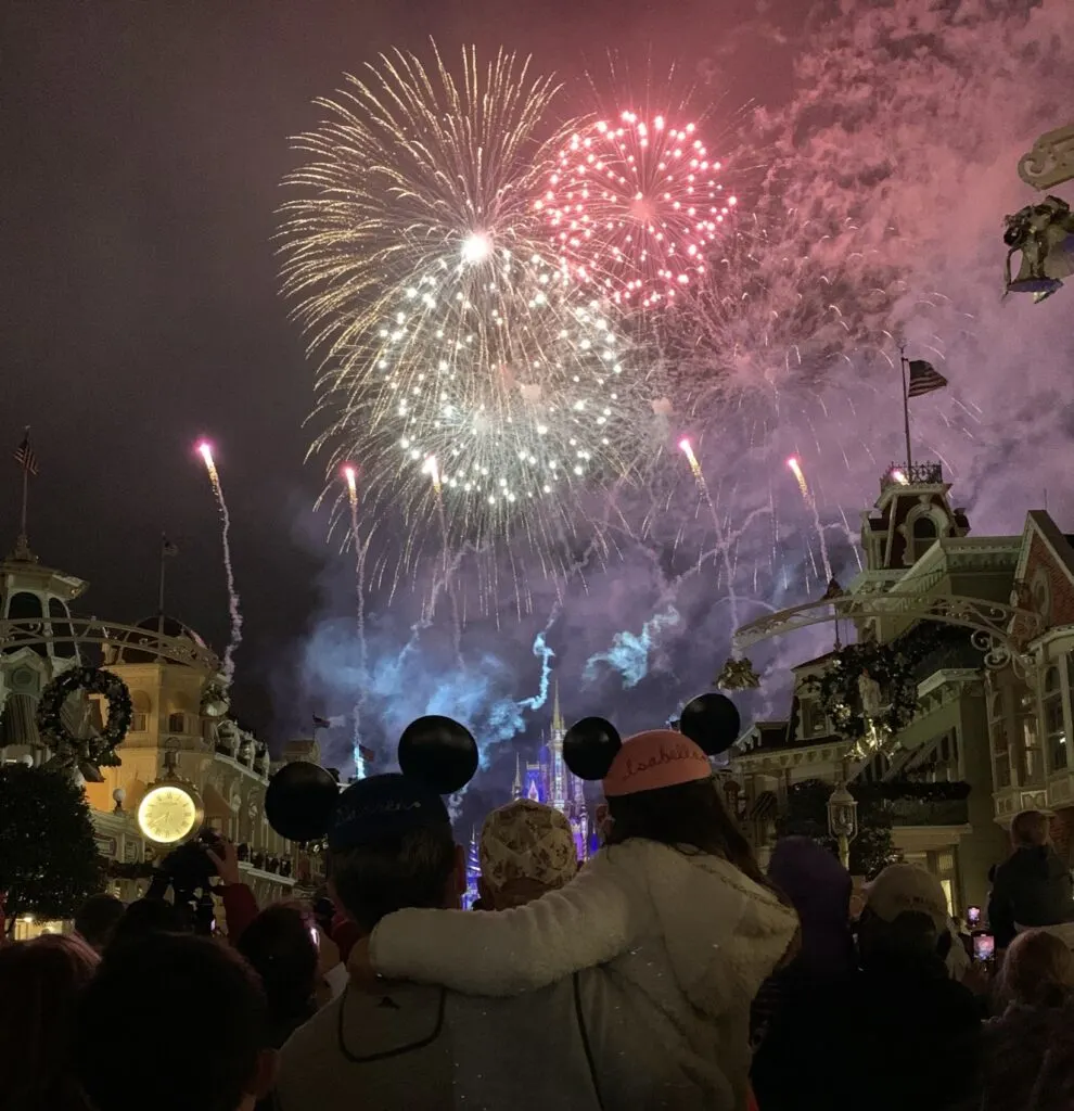 fireworks at magic kingdom